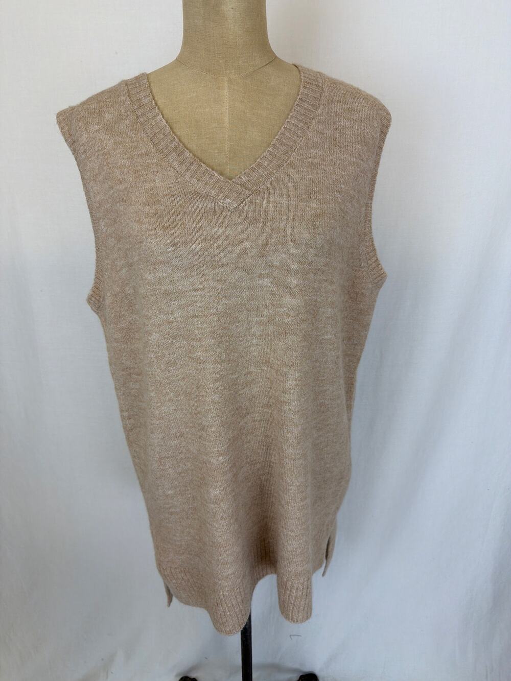 NWT Soya Concept Latte Wool Blend LONG V Neck Vest Medium #0442